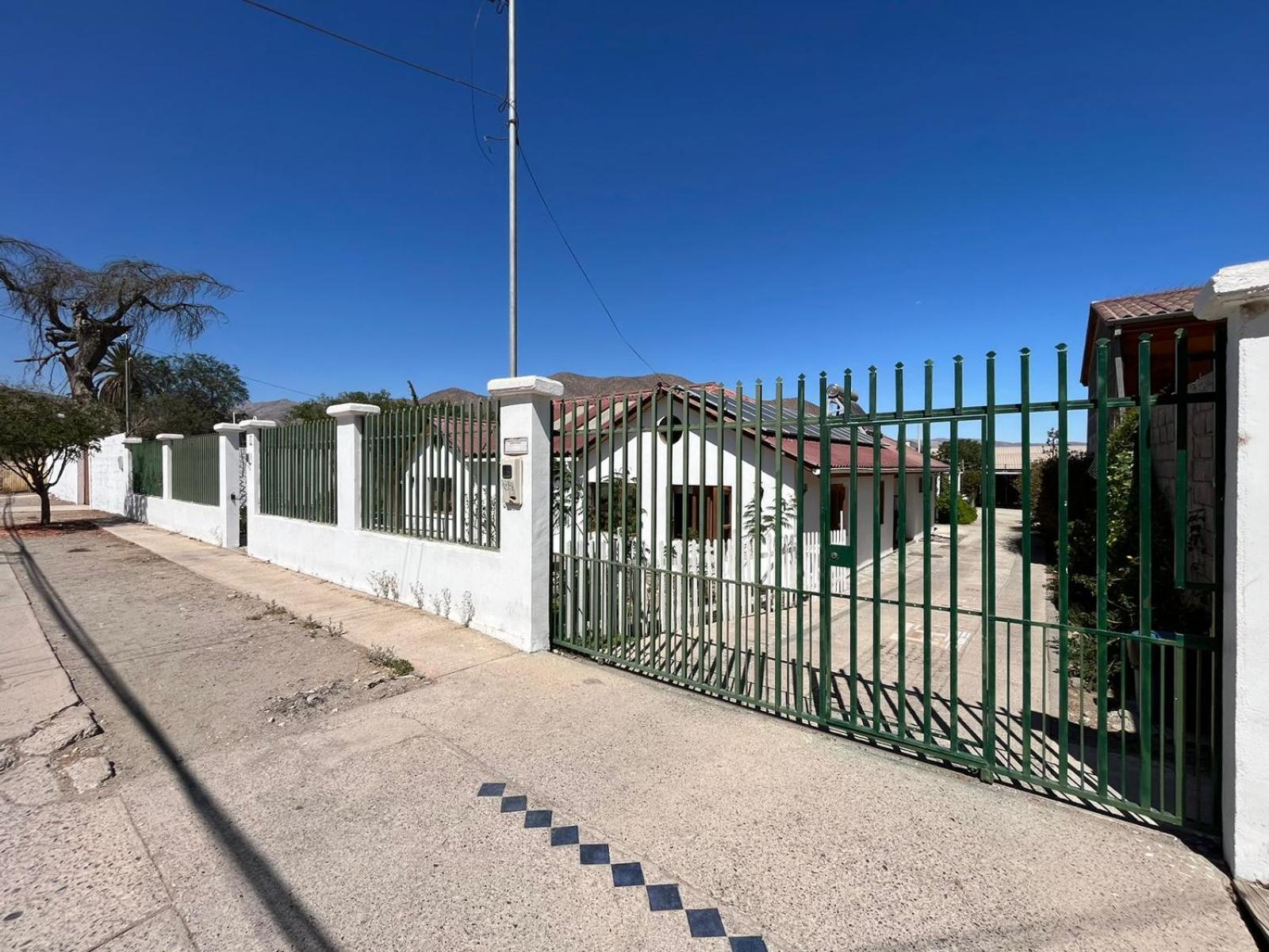 Hostal Casa 95 Vicuna Exterior photo